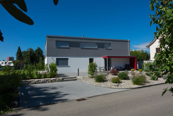 Moderne Dachaufstockung Flachdach