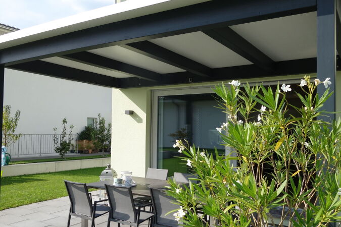 Sitzplatzüberdachung