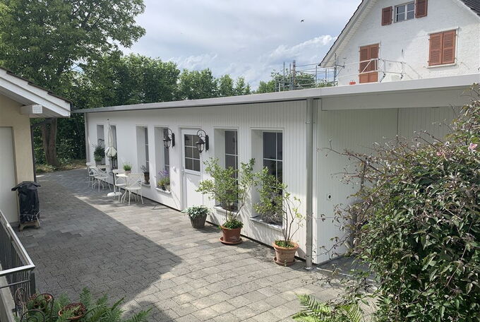 Grosses Gartenhaus.jpg