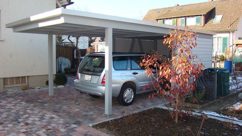 Massgeschneiderte Carports aus Holz von der Baumberger Bau AG